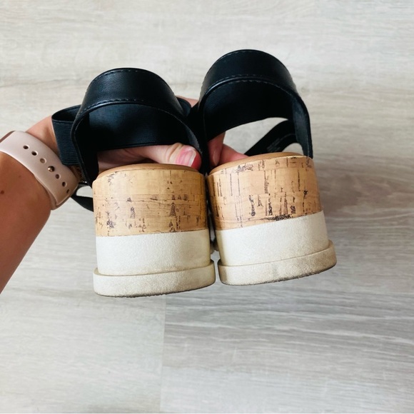 Universal Thread Elliot Strappy Platform Sandals Black Sz 8 - Picture 5 of 8